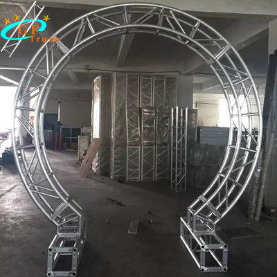 Tejado de aluminio de plata del braguero del arco curvado encendiendo uso de la exposición del braguero