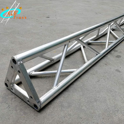 braguero de aluminio del triángulo