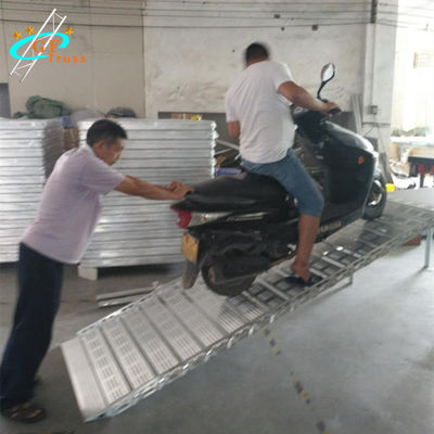 capacidad de carga portátil de las rampas de carga del coche camión de la anchura del 1m 400kgs
